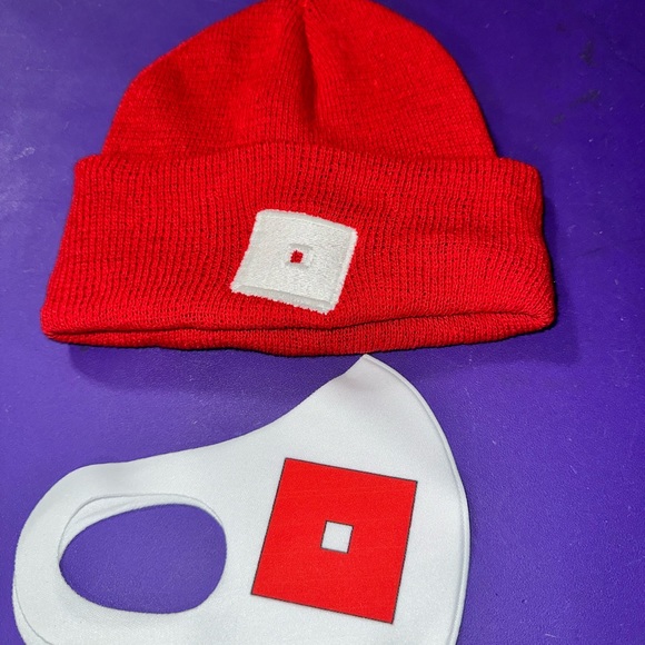 Roblox  Beanie and matching mask - Picture 14 of 16